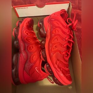 Nike Mens Vapormax plus Tennis shoes